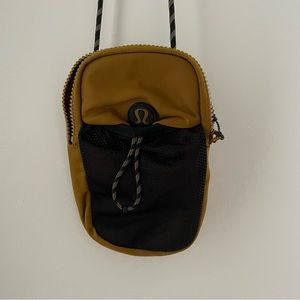 Lululemon phone bag